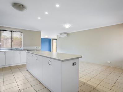 12B Hourn Way, Canning Vale WA 6155