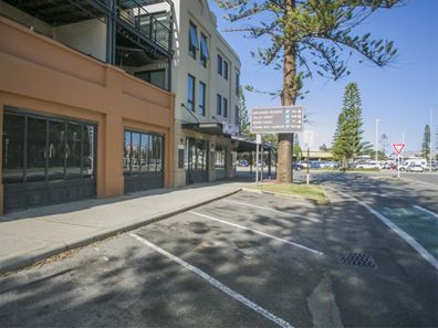 L 1/60 Marine Terrace, Fremantle WA 6160