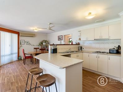 4/2 Glen Eagles Grove, West Busselton WA 6280