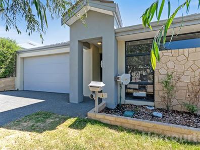 5 Rathmines Street, Clarkson WA 6030