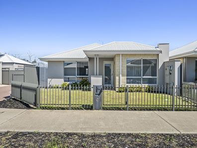 14 Silvereye Way, Erskine WA 6210