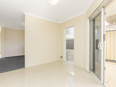 2 Hollywood Heights, Clarkson WA 6030