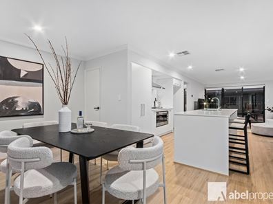 28 Horseshoe Promenade, Cockburn Central WA 6164