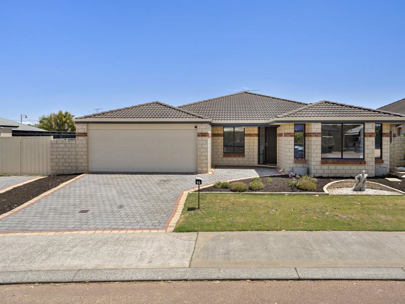 65 Pebble Beach Boulevard, Meadow Springs