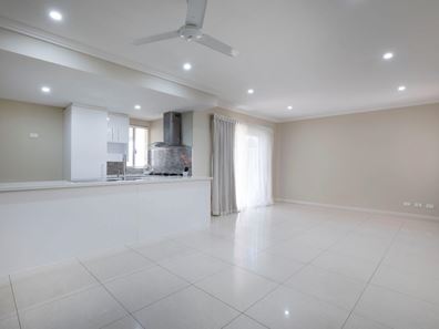 3/28 Redgum Drive, , Ballajura WA 6066