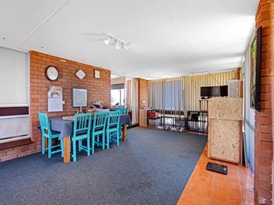 1 Downes Way, Port Denison WA 6525