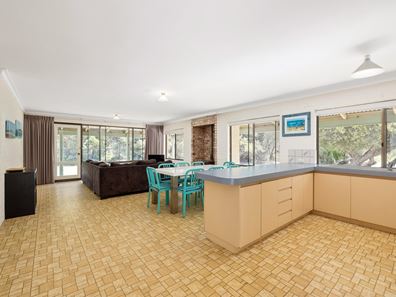 5 Philbey Place, Lancelin WA 6044