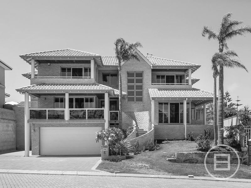 4 De Rouen Rise, Sorrento WA 6020