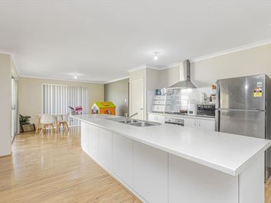 74 Kardan Drive, Yanchep WA 6035