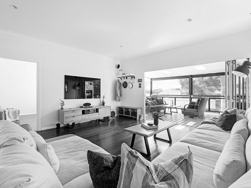 209 Holbeck Street, Doubleview WA 6018