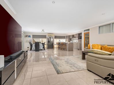 14 Yolanda Edge, Wandina WA 6530