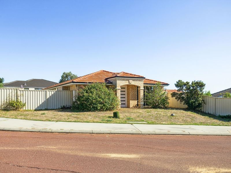 2 Ossian Way, Kinross WA 6028