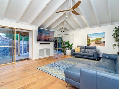 45 Adare Way, Kingsley WA 6026