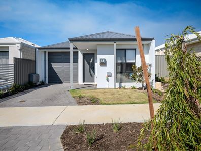 8 Sibsey Road, Eglinton WA 6034