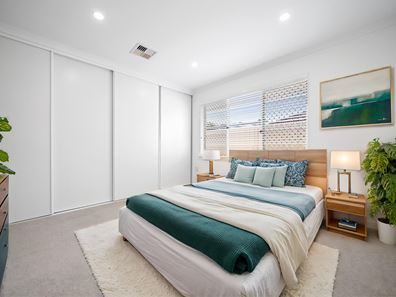 32 Regency Avenue, Madeley WA 6065