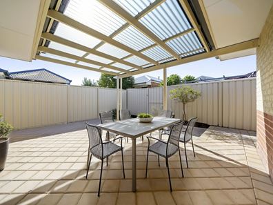 32 Regency Avenue, Madeley WA 6065