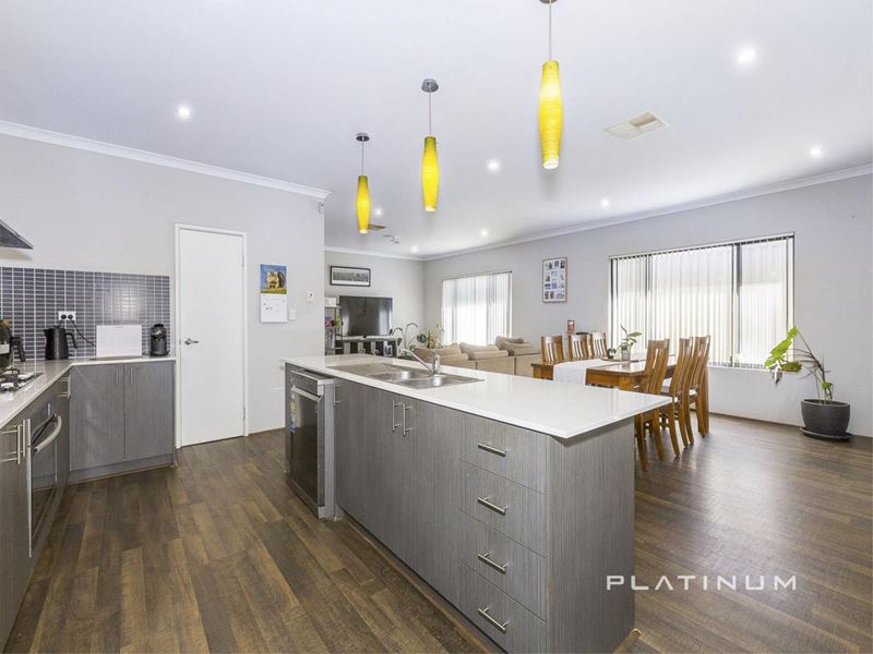 10 Columbia Crescent, Alkimos