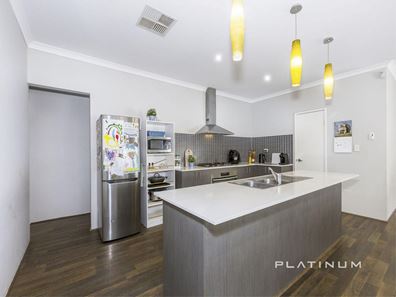 10 Columbia Crescent, Alkimos WA 6038