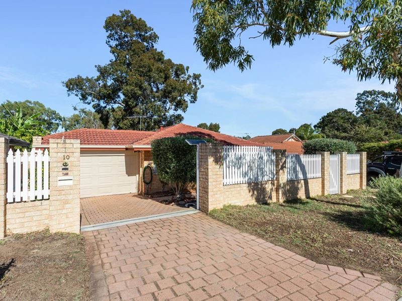 10 Sanford Court, Lockridge