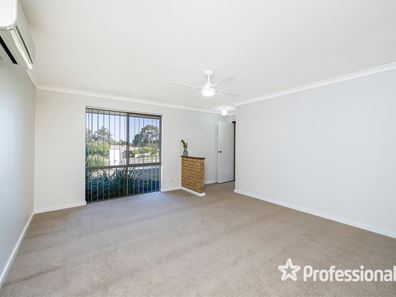 14B Meadow Place, Hocking WA 6065