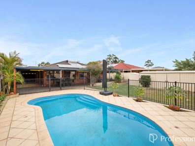 33 Cedar Way, Forrestfield WA 6058