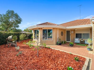 2 Cue Place, Dudley Park WA 6210