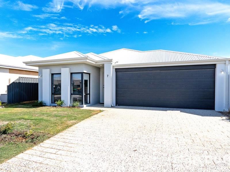 7 Starling Road, Eglinton WA 6034