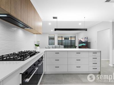 10 Trinity Way, Wellard WA 6170