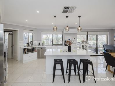 117 Jacaranda Drive, Ballajura WA 6066