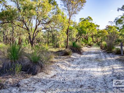 36 Marri Road, Julimar WA 6567
