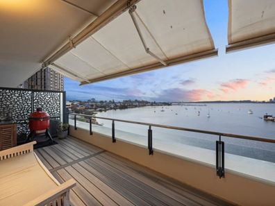 N504/70 Canning Beach Road, Applecross WA 6153