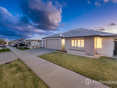 7 Ochre Street, Eglinton WA 6034