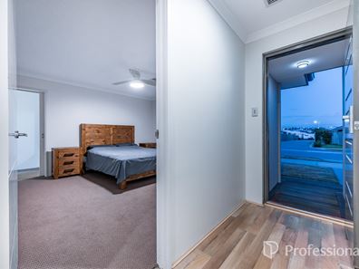 7 Ochre Street, Eglinton WA 6034
