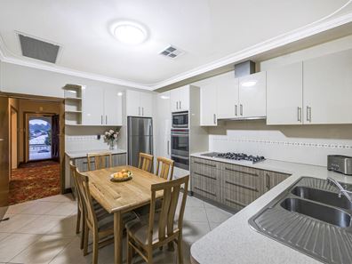 17 Law Street, Morley WA 6062