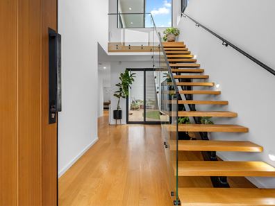 120 Aslett Drive, Karlkurla WA 6430