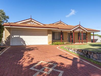 12 Noreena Avenue, Golden Bay WA 6174
