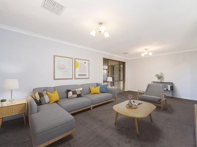12 Noreena Avenue, Golden Bay WA 6174