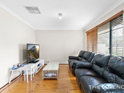 5 Bree Close, Atwell WA 6164