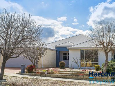 17 Hessian Street, Aveley WA 6069