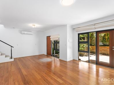 5/2 Quintilian Road, Mount Claremont WA 6010