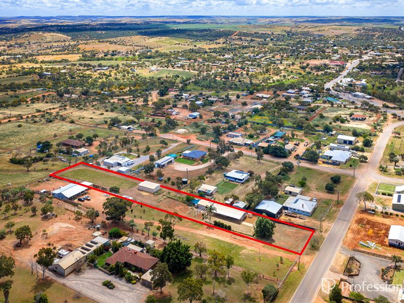 30 Fifth Avenue, Northampton WA 6535