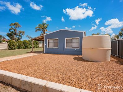 30 Fifth Avenue, Northampton WA 6535