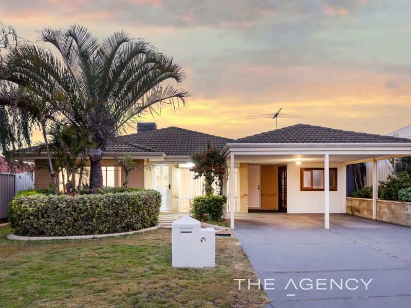 17 Combewood Loop, Carramar WA 6031