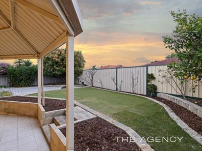 17 Combewood Loop, Carramar WA 6031