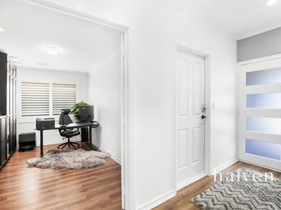 8 Cunnington Way, Queens Park WA 6107