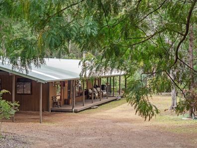 11 Hale Avenue, Molloy Island WA 6290
