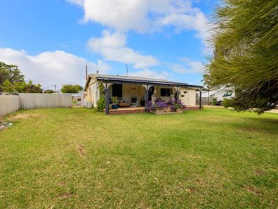 71 Cockram Street, Lancelin WA 6044