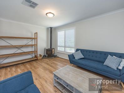 9 Nannatee Way, Wanneroo WA 6065