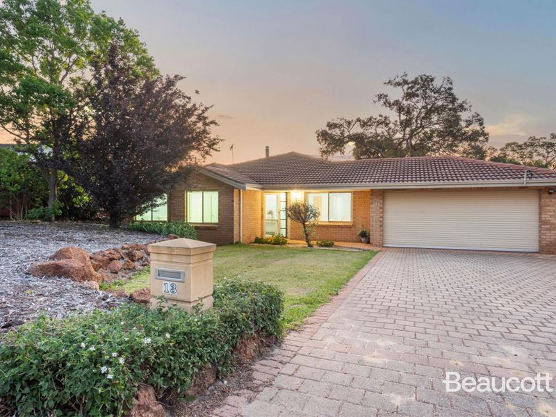 13 Trott Road, Lesmurdie WA 6076