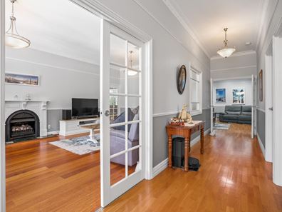 7 Transom Lane, Waikiki WA 6169